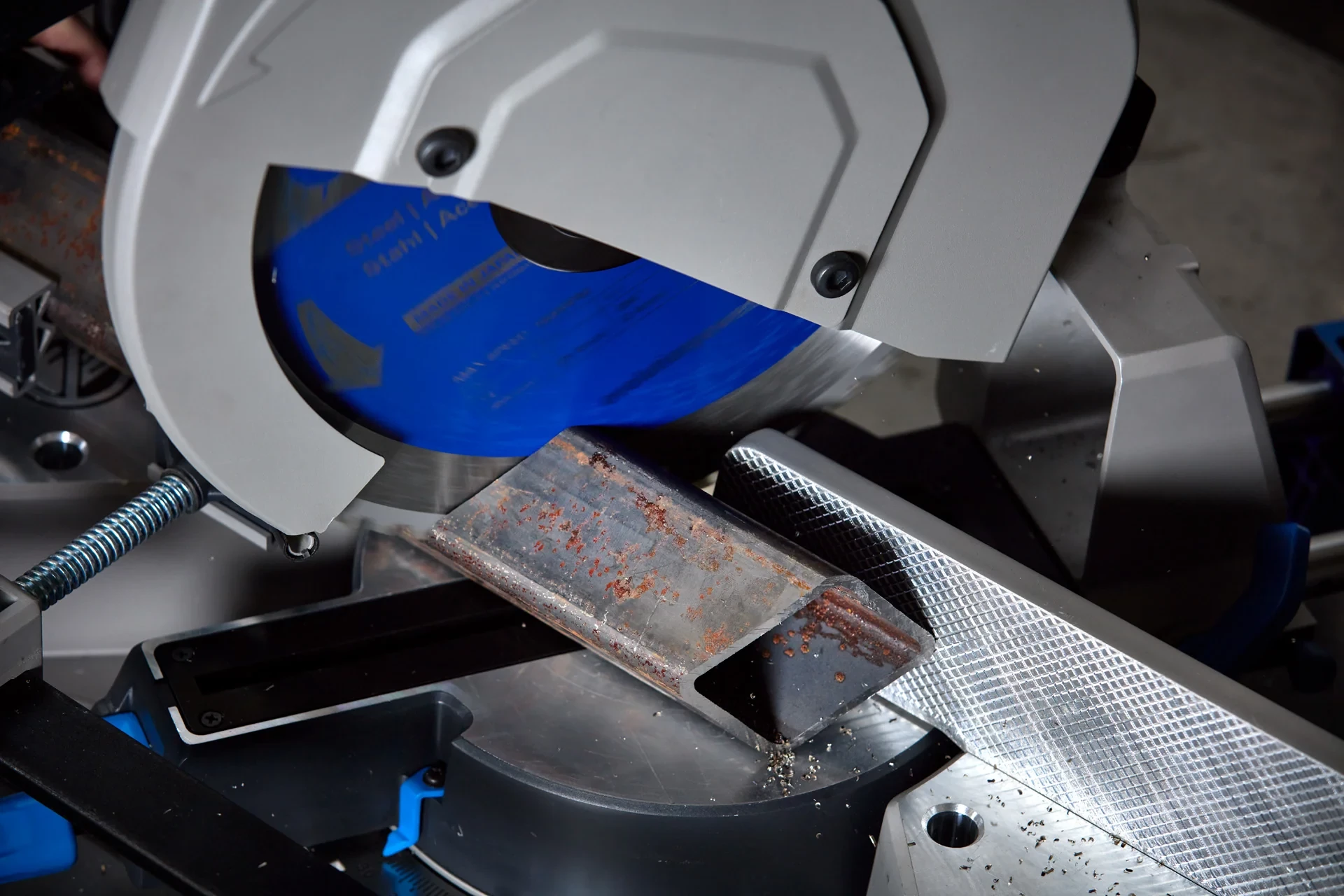 Dünyanın ilk 355 mm Çelik Kesme Gönye Kesme Testeresi: S355MCS Ağır Hizmet Tipi Metal Kesme Gönye Kesme Testeresi